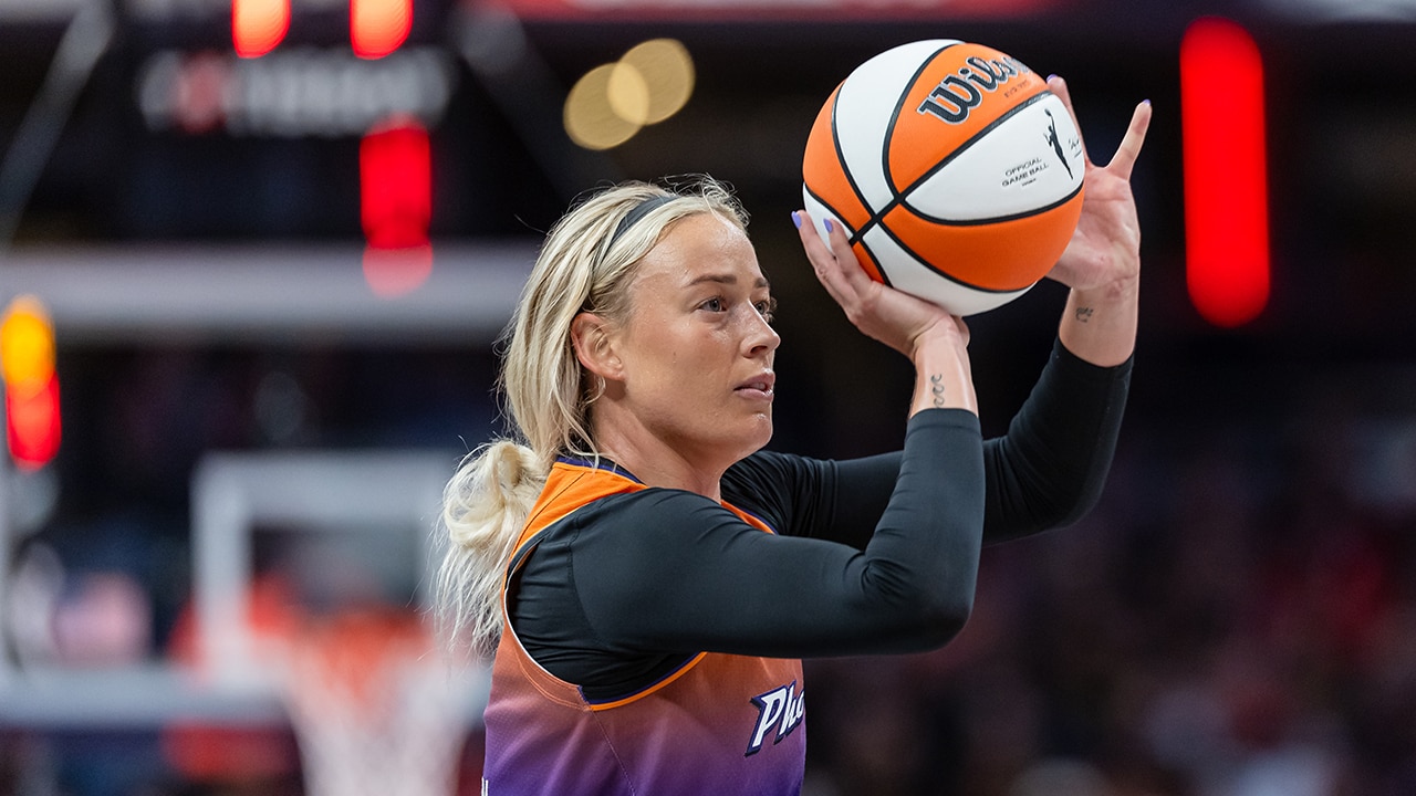 Indiana Fever Acquire Guard Sophie Cunningham