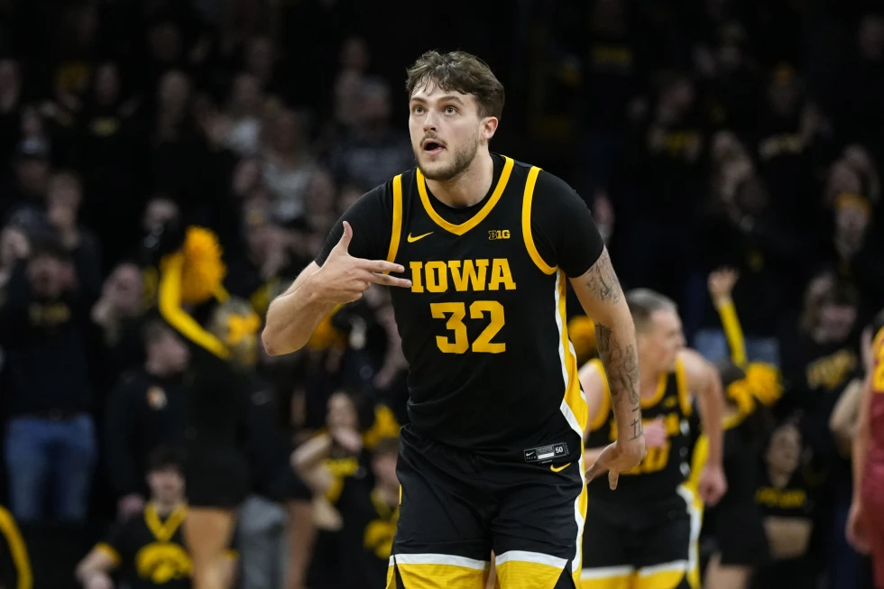 Iowa’s Owen Freeman will undergo season-ending surgery on his finger