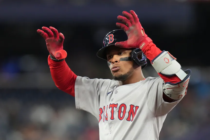 Red Sox outfielder enjoys stellar showing in 8-4 win over Twins